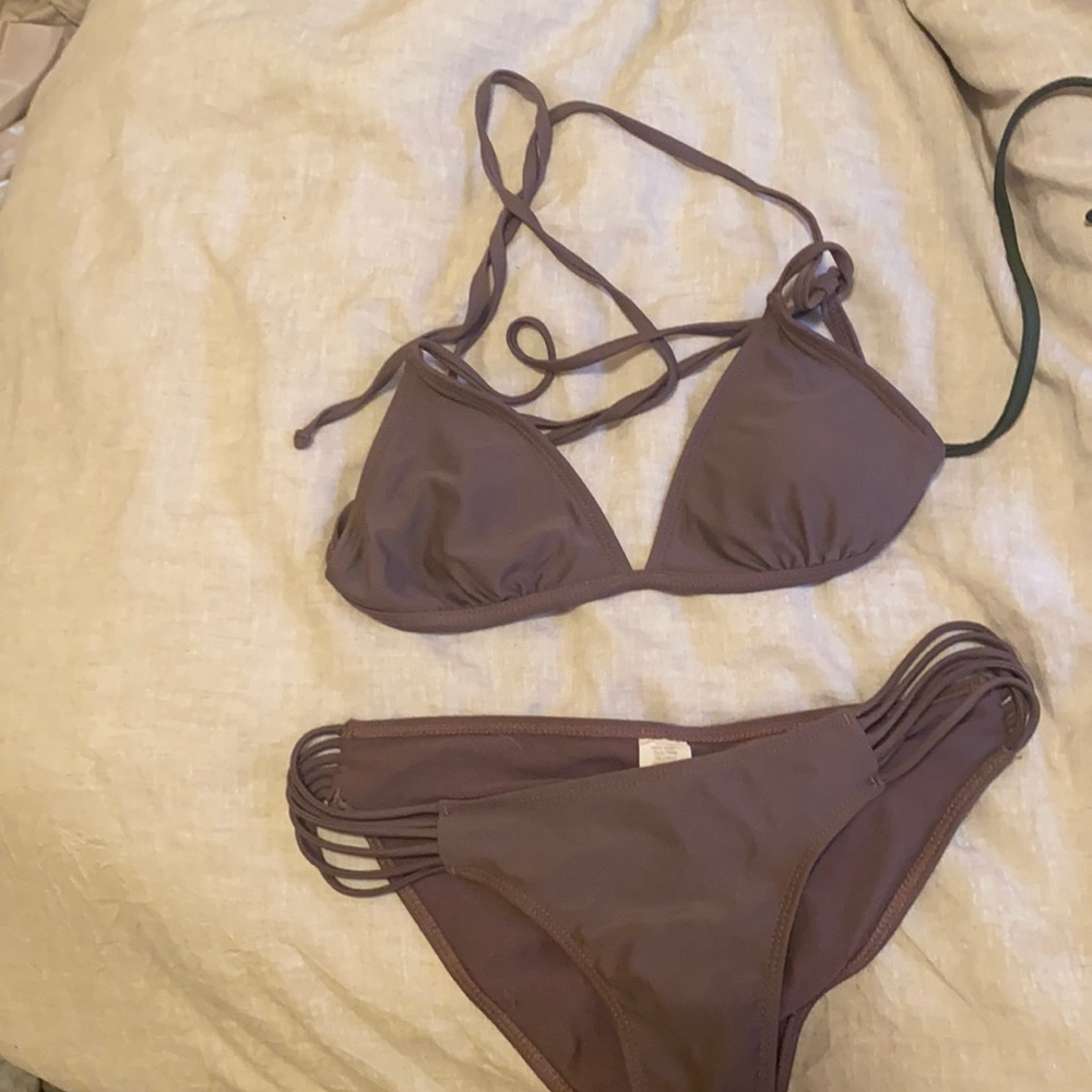 Bathing suit